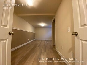 209 Florentia St in Seattle, WA - Building Photo - Building Photo