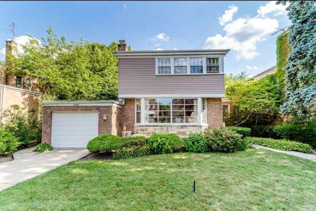 property at 2909 W Birchwood Ave