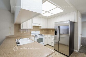 18 Dempster Ct in Sacramento, CA - Foto de edificio - Building Photo