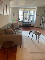 400 E Randolph St, Unit 2312 in Chicago, IL - Building Photo