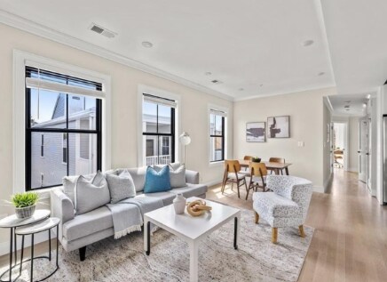 303 Maverick St, Unit 1 in Boston, MA - Building Photo - Building Photo