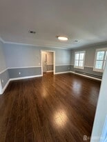 4 Westport Ln in Monroe Township, NJ - Building Photo