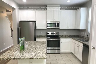 610 Gray Head Ln in Knightdale, NC - Building Photo - Building Photo