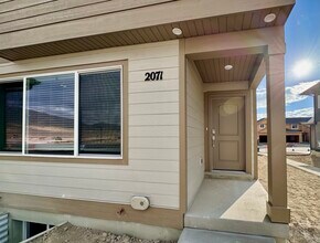 2071 Sand Holw Dr in Eagle Mountain, UT - Building Photo - Building Photo