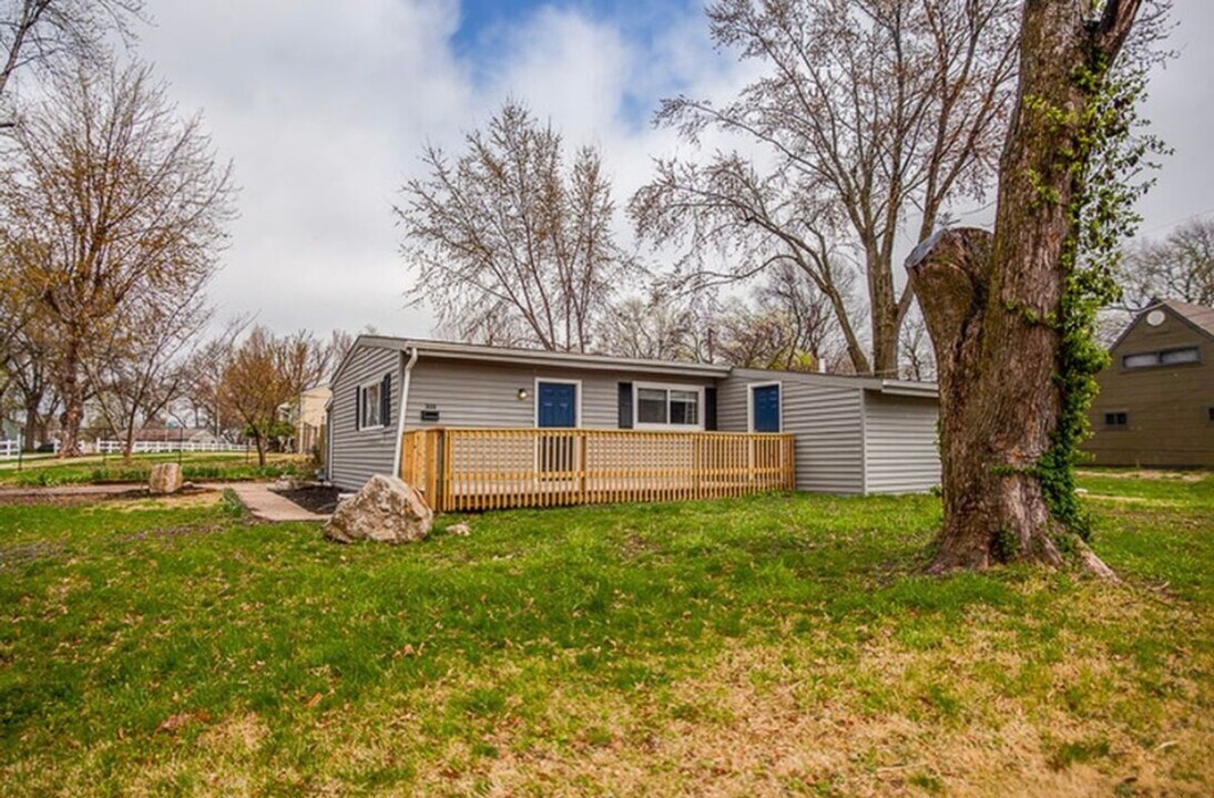 7400 E 87th St in Kansas City, MO - Building Photo