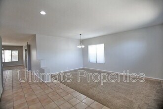 8010 W Yukon Dr in Peoria, AZ - Building Photo - Building Photo