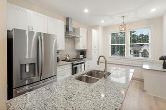 1577 Metropolitan Blvd, Unit 1 in Tallahassee, FL - Building Photo - Building Photo
