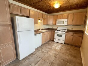 598 Wakefield Dr in Colonial Beach, VA - Building Photo - Building Photo