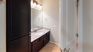 2723 W Shasta Rd in Rogers, AR - Building Photo - Building Photo