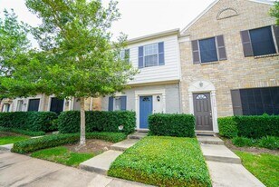 2910 Grants Lake Blvd in Sugar Land, TX - Building Photo