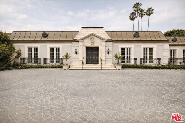 801 Alta Dr in Beverly Hills, CA - Building Photo - Building Photo