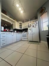 6445 SW 130th Pl in Miami, FL - Foto de edificio