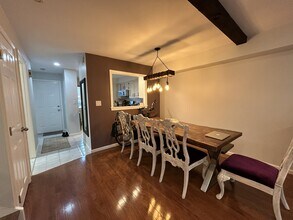 6 Beals Cove Rd, Unit F in Hingham, MA - Building Photo - Building Photo