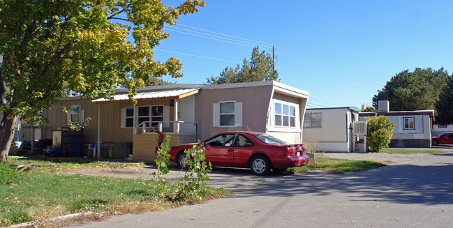 Evergreen Mobile Home Park in Nampa, ID - Foto de edificio - Building Photo