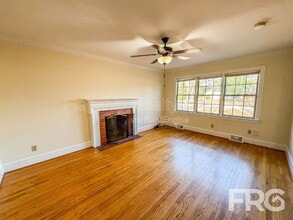 2501 Jefferson Dr in Greenville, NC - Building Photo - Building Photo