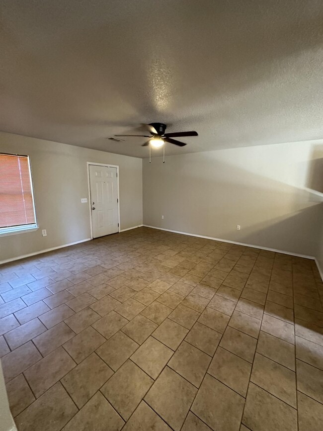 3607 S Pocola Blvd in Pocola, OK - Building Photo - Building Photo