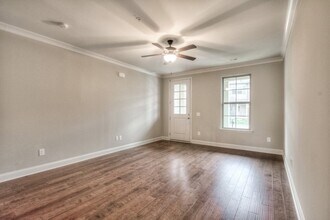 1457 Channing Dr in Thompson's Station, TN - Foto de edificio - Building Photo