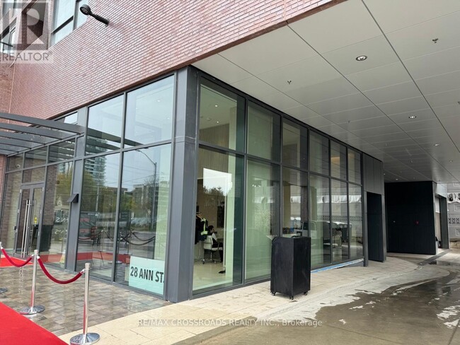 28-628 Ann St in Mississauga, ON - Building Photo - Building Photo