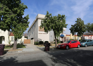 639 W Dryden St in Glendale, CA - Building Photo - Building Photo