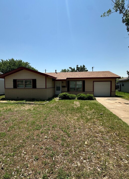 4208 SE 31st Ave in Amarillo, TX - Building Photo