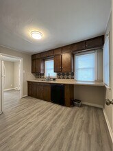 1323 Fairmount St in Wichita, KS - Building Photo - Building Photo