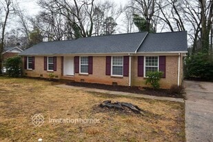 4629 Dawnwood Dr in Charlotte, NC - Building Photo