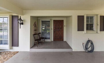 493 Forestview Dr in Atlantis, FL - Building Photo - Building Photo