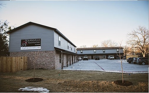 Texanville Townhomes in Stephenville, TX - Building Photo