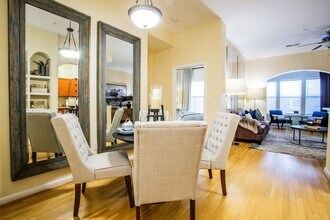 The Reserve on Cave Creek in Phoenix, AZ - Building Photo - Building Photo