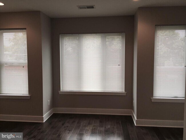 2341 W Thompson St in Philadelphia, PA - Building Photo - Building Photo