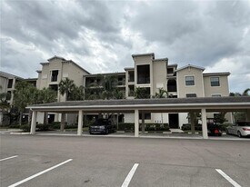 17810 Gawthrop Dr in Bradenton, FL - Building Photo