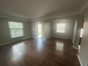2155 Harvard Rd in Berkley, MI - Building Photo - Building Photo