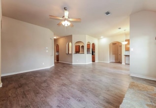 9148 Clairemont Ln in Burleson, TX - Building Photo - Building Photo