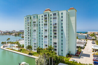 Three Palms Pointe in St Pete Beach, FL - Building Photo - Building Photo