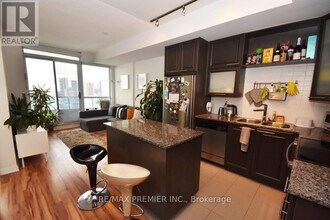 500 Sherbourne St in Toronto, ON - Building Photo - Building Photo