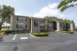 Westshore Flats II in Tampa, FL - Building Photo - Building Photo