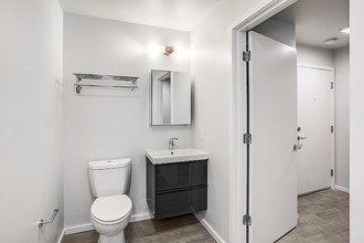 422 11th Ave - Amazing Remodeled Studios! in Seattle, WA - Building Photo - Building Photo