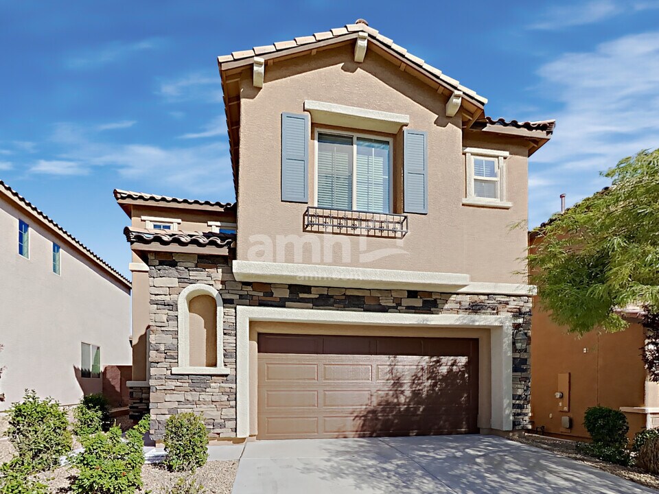 492 Bright Peridot Ave in Las Vegas, NV - Building Photo
