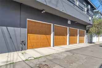 1334 E 1st St in Long Beach, CA - Building Photo - Building Photo
