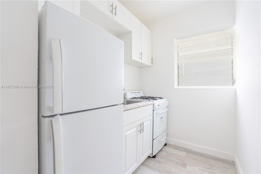 7311 Gary Ave in Miami Beach, FL - Building Photo