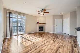 3890 S Dayton St, Unit 207 in Aurora, CO - Building Photo - Building Photo