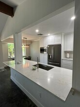 6805 Silvermine Dr in Austin, TX - Building Photo - Building Photo