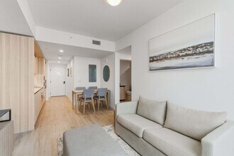 225 N Miami Ave, Unit SI FL27-ID1465699P in Miami, FL - Foto de edificio - Building Photo