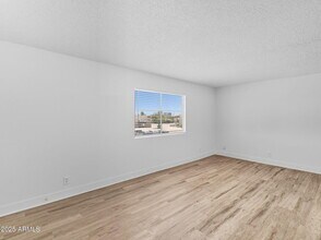 4740 E Moreland St in Phoenix, AZ - Building Photo - Building Photo