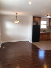 203 Alnus St, Unit 2 - Second Floor in Philadelphia, PA - Building Photo - Building Photo