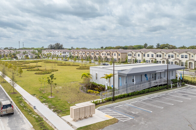 Harmony Parc in Homestead, FL - Building Photo - Building Photo