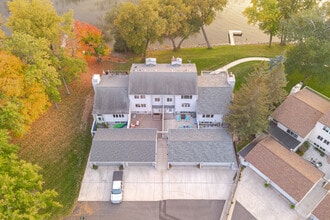 2520 Le Homme Dieu Hts NE, Unit 2 in Alexandria, MN - Foto de edificio - Building Photo
