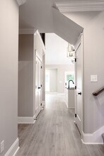 Elegant All-Brick Townhome in a Gated Comm in Clarksville, TN - Building Photo - Building Photo
