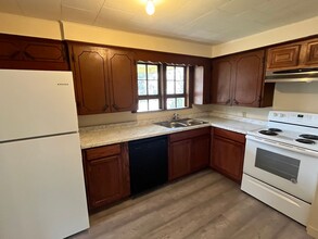 302 S Elizabeth St in Dover, AR - Building Photo - Building Photo