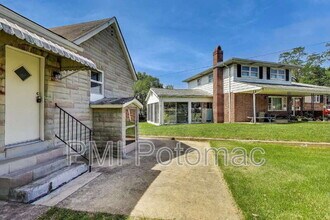 8349 Bear Creek Dr in Baltimore, MD - Building Photo - Building Photo